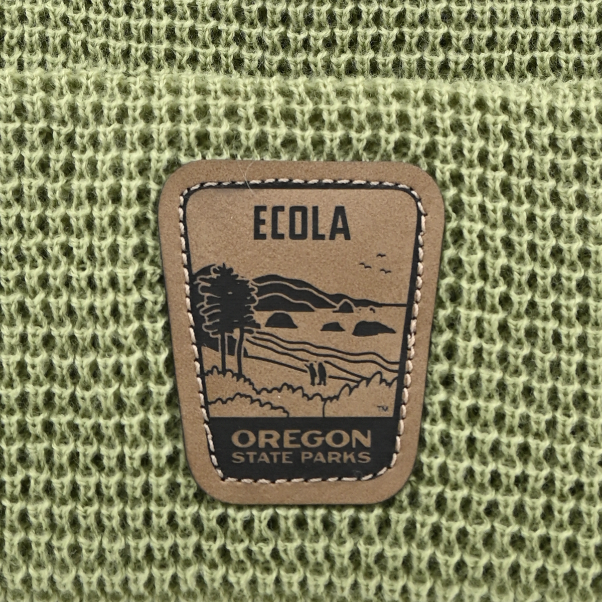 Ecola Beanie - patch close-up